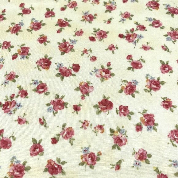 Vintage Cotton Quilting Fabric 45” Red Roses On Yellow BTY Japan “Elizabeth” - Picture 2 of 4